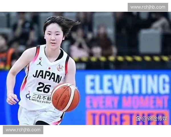 世界杯女篮赛场激战正酣 各国队伍争锋角逐荣誉梦想